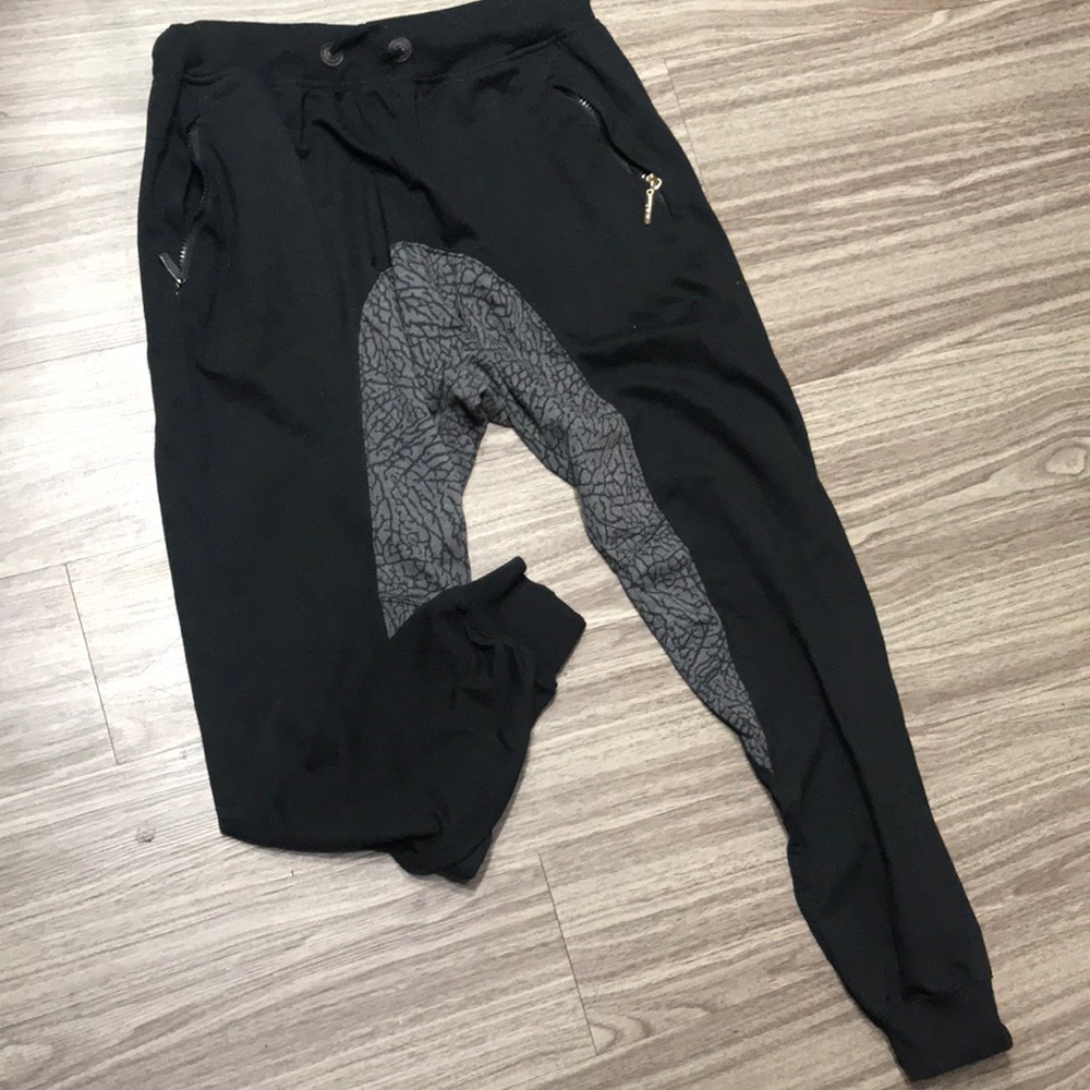 Cement joggers